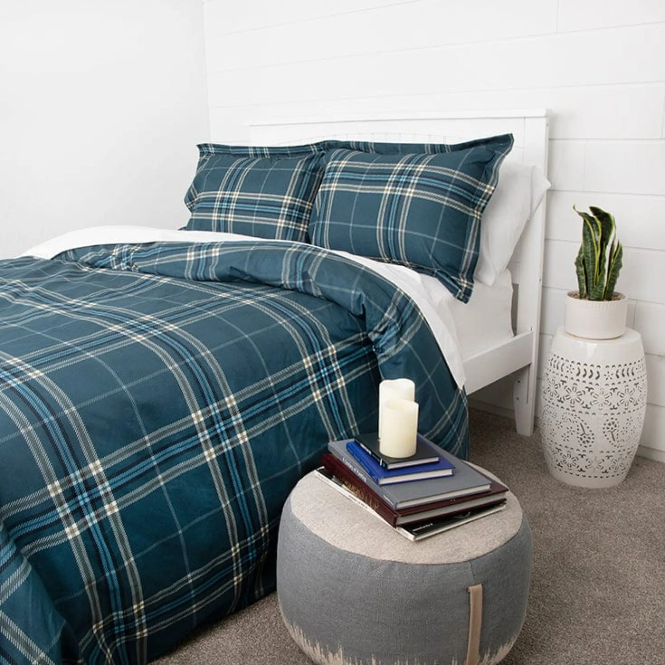 Vilano Plaid Comforter Set