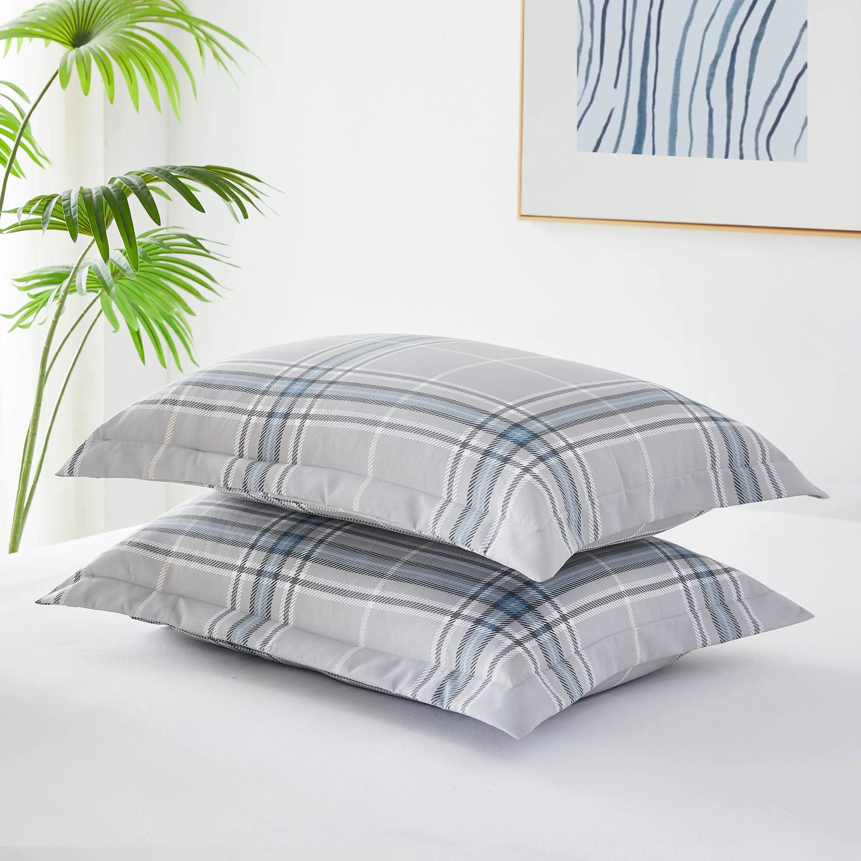 Vilano Plaid Comforter Set