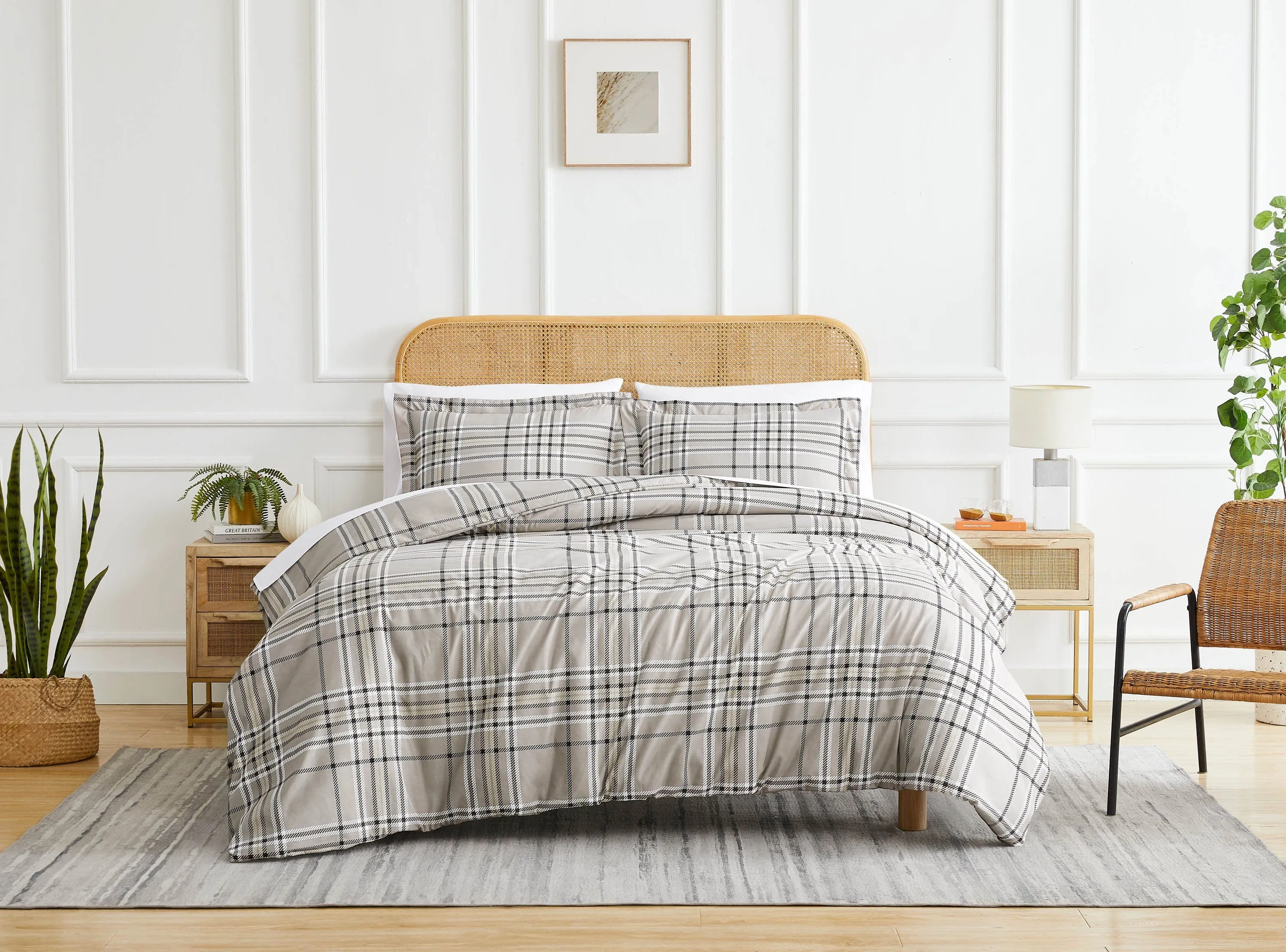 Vilano Plaid Comforter Set