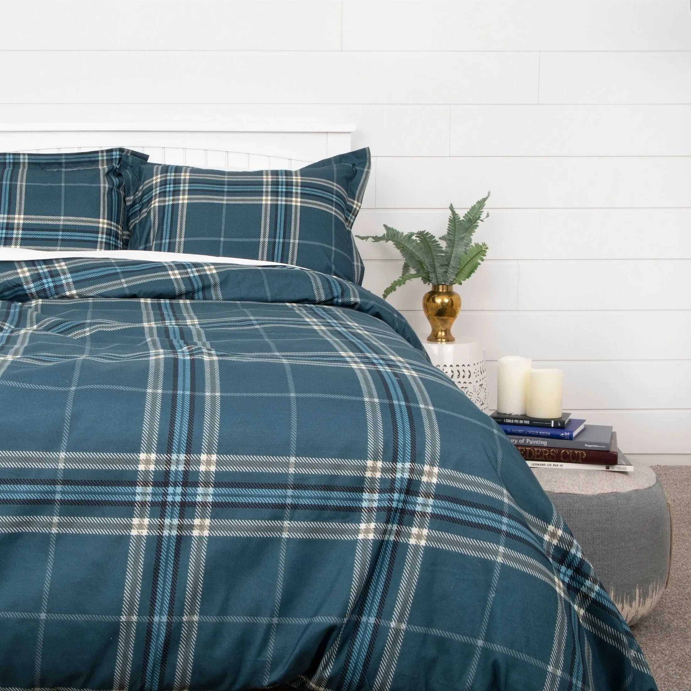 Vilano Plaid Comforter Set